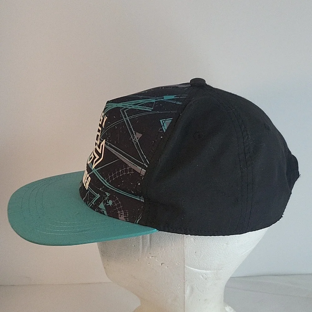 Hat - Picture 2 of 8
